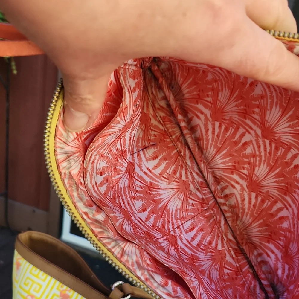 Stella & Dot Beach Flamingo Yellow and Brown Geometric Tote w/ matching case